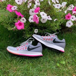 NIKE ZOOM running shoes